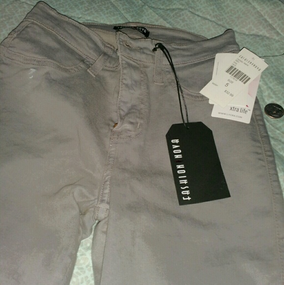 Jeans - Picture 3 of 3